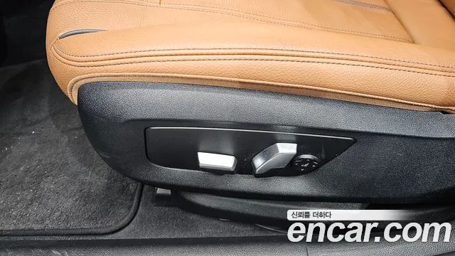 BMW 5 серии 2018 thumb 8