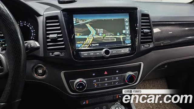 KGM Rexton 2019 thumb 12