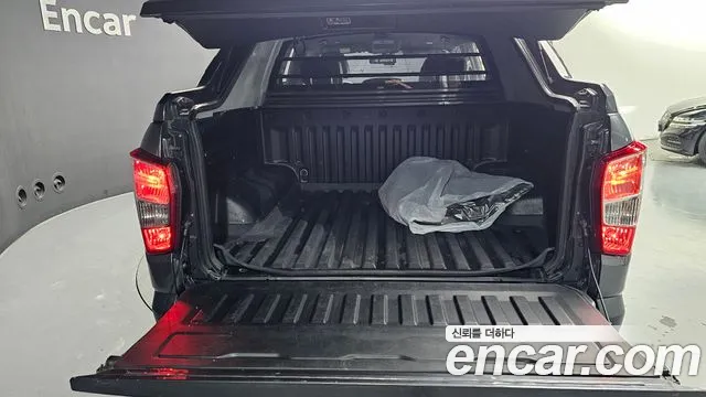 KGM Rexton 2019 thumb 11