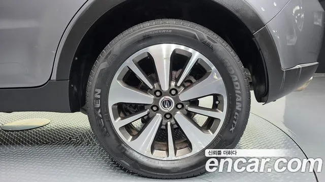 KGM Korando 2014 thumb 3
