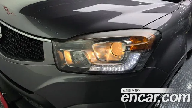 KGM Korando 2014 thumb 4