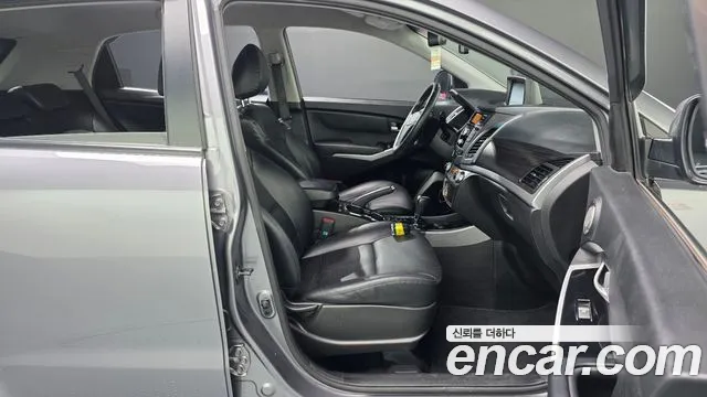 KGM Korando 2014 thumb 5