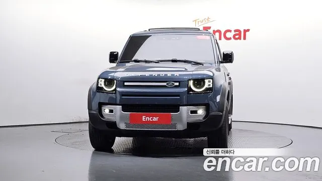 Land Rover Defender 2021 thumb 3