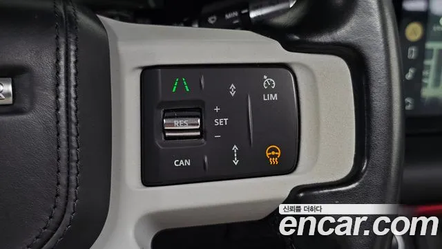 Land Rover Defender 2021 thumb 11