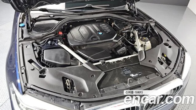BMW 5 серии 2018 thumb 2