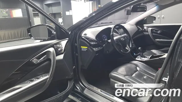 Hyundai Grandeur 2015 thumb 2