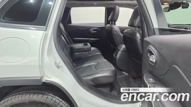 Jeep Cherokee 2019 thumb 9