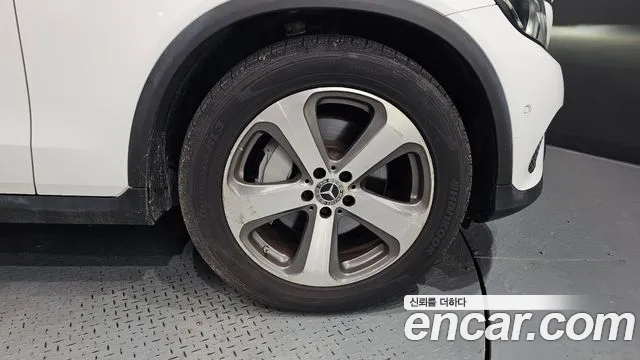 Mercedes-Benz GLC 2019 thumb 3