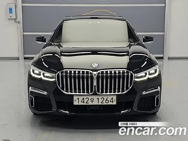 BMW 7 серии 2016 thumb 8