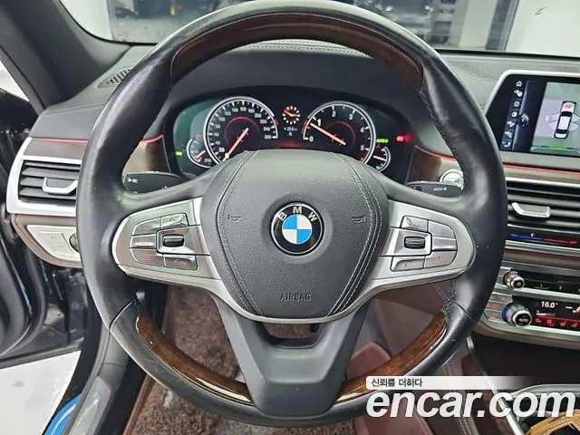 BMW 7 серии 2016 thumb 10