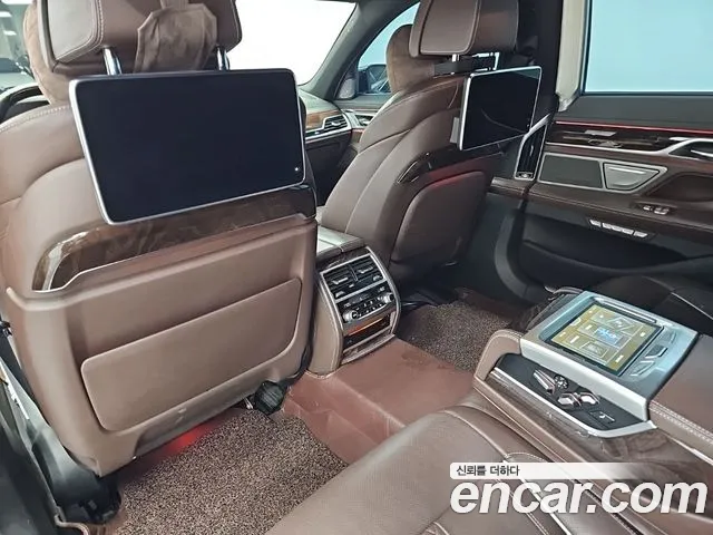 BMW 7 серии 2016 thumb 11