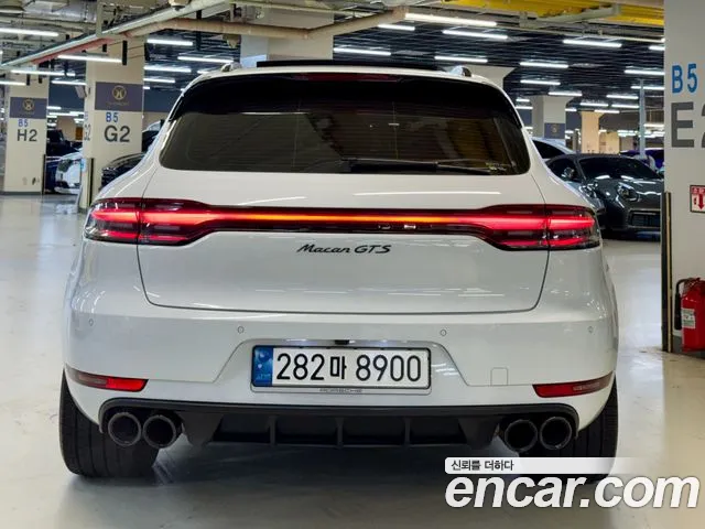 Porsche Macan 2020 thumb 7