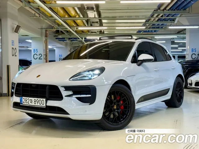 Porsche Macan 2020 thumb 6
