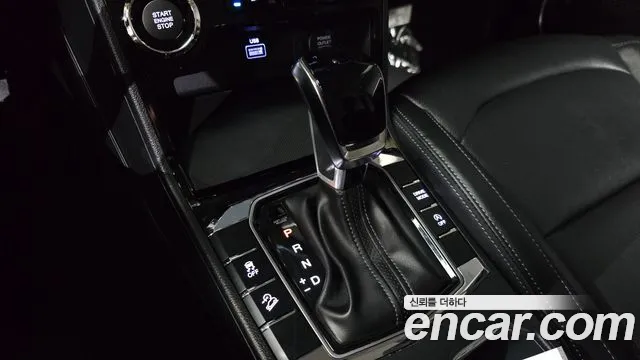 KGM Korando 2023 thumb 11