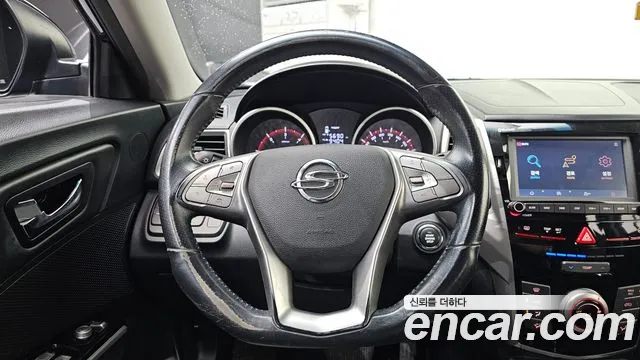 KGM Tivoli 2016 thumb 10