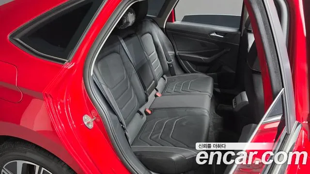 Volkswagen Jetta 2023 thumb 4