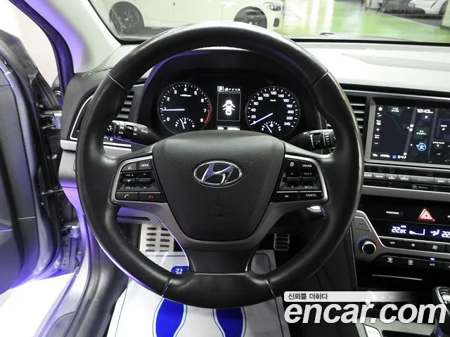 Hyundai Avante 2016 thumb 8