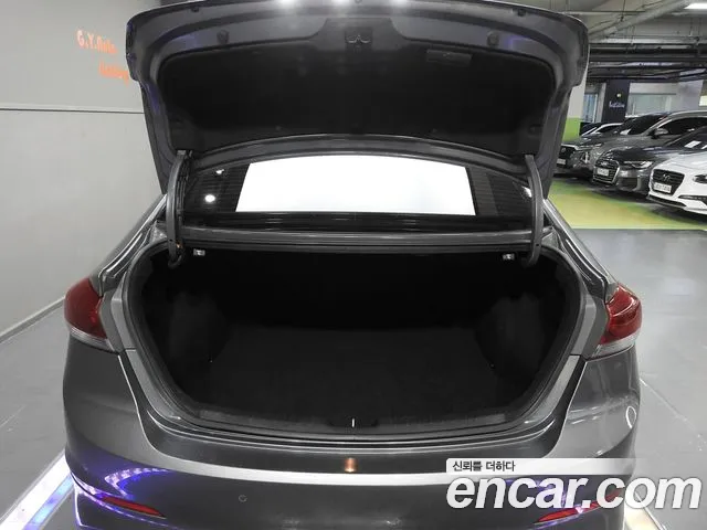 Hyundai Avante 2016 thumb 10