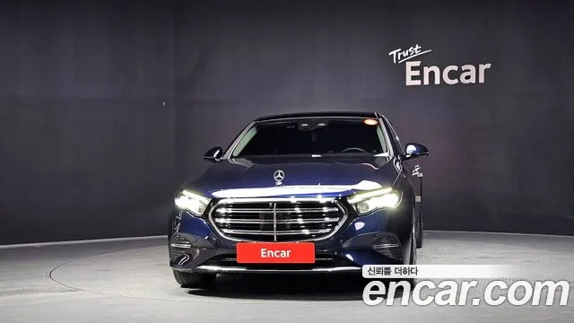 Mercedes-Benz E-Class 2024 thumb 5