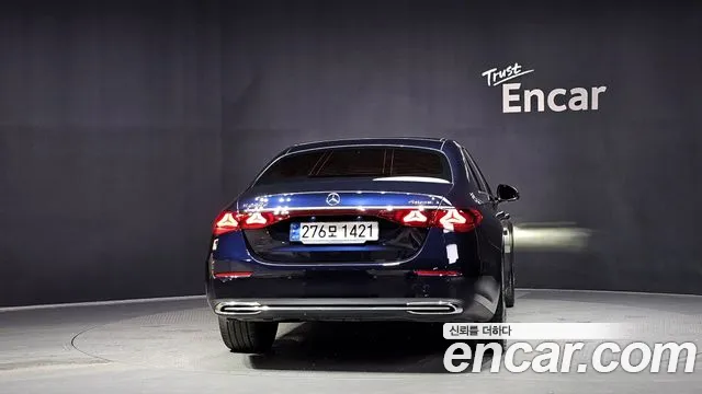 Mercedes-Benz E-Class 2024 thumb 8