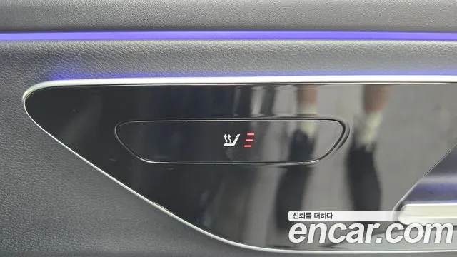 Mercedes-Benz E-Class 2024 thumb 11