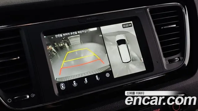 Kia Carnival 2018 thumb 3