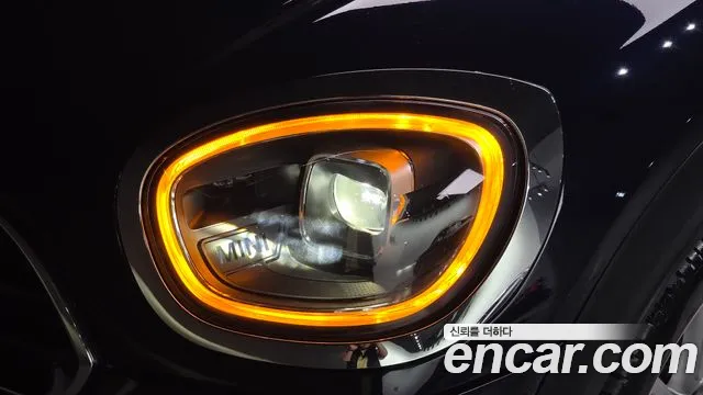 Mini Cooper Countryman 2023 thumb 10