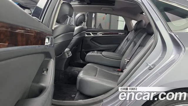 Hyundai Genesis 2014 thumb 10