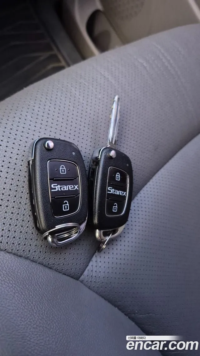 Hyundai Staria 2015 thumb 3