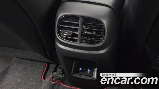Hyundai Elantra 2025 thumb 4