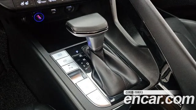 Hyundai Elantra 2020 thumb 5