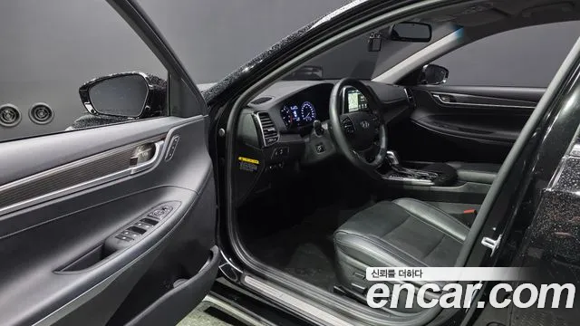Hyundai Grandeur 2017 thumb 3