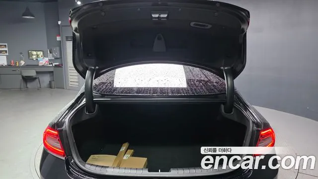 Hyundai Grandeur 2017 thumb 8