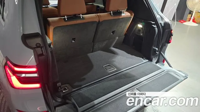 BMW X7 2025 thumb 2