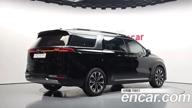 Kia Carnival 2022 thumb 10
