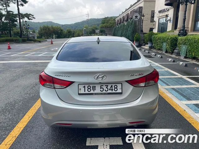 Hyundai Avante 2011 thumb 9