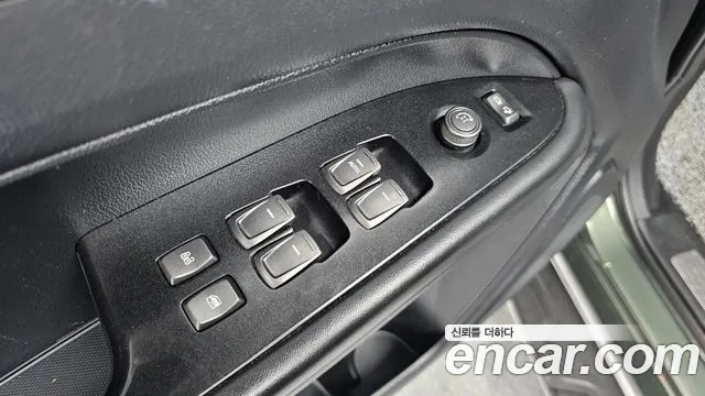 KGM Rexton 2023 thumb 5