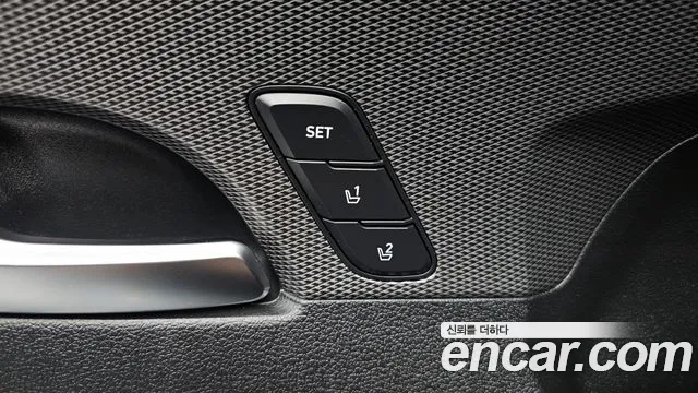 Hyundai Santa Fe 2019 thumb 5