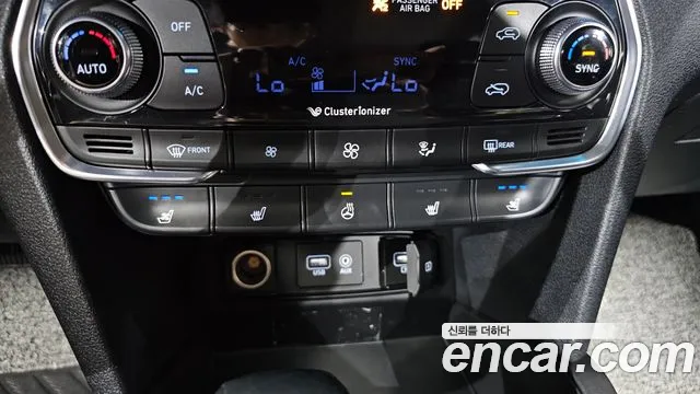 Hyundai Santa Fe 2019 thumb 7