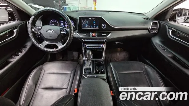 Hyundai Grandeur 2017 thumb 2