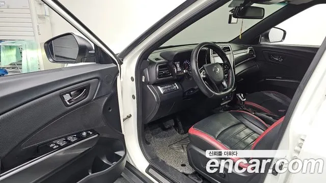 KGM Tivoli 2019 thumb 12