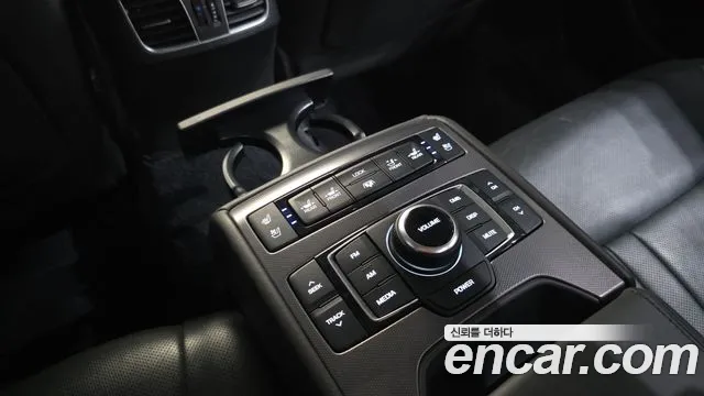 Hyundai Genesis 2015 thumb 12