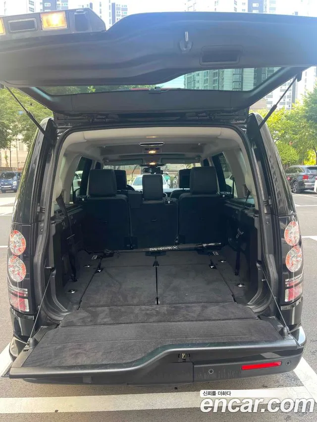 Land Rover Discovery 2016 thumb 4