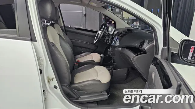 Chevrolet Spark 2011 thumb 7