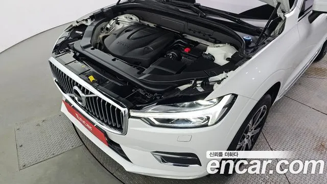 Volvo XC60 2019 thumb 8