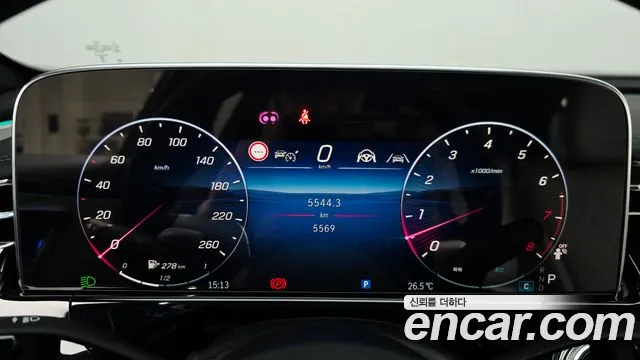 Mercedes-Benz E-Class 2025 thumb 9