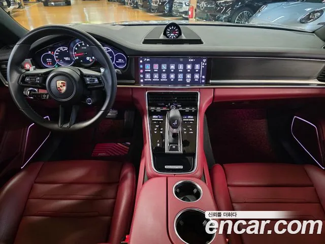 Porsche Panamera 2023 thumb 9