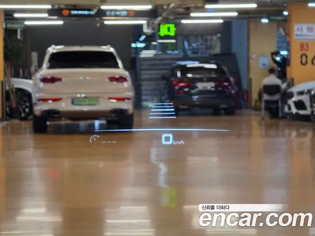 Porsche Panamera 2023 thumb 4