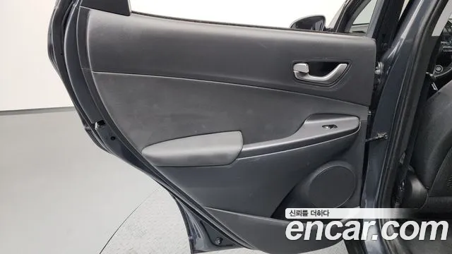 Hyundai Kona 2018 thumb 11