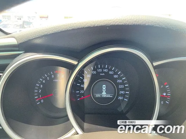 Kia K5 2014 thumb 4